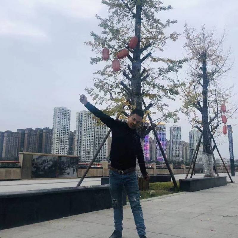 空空的房间的第一张照片--简阳王婆说媒